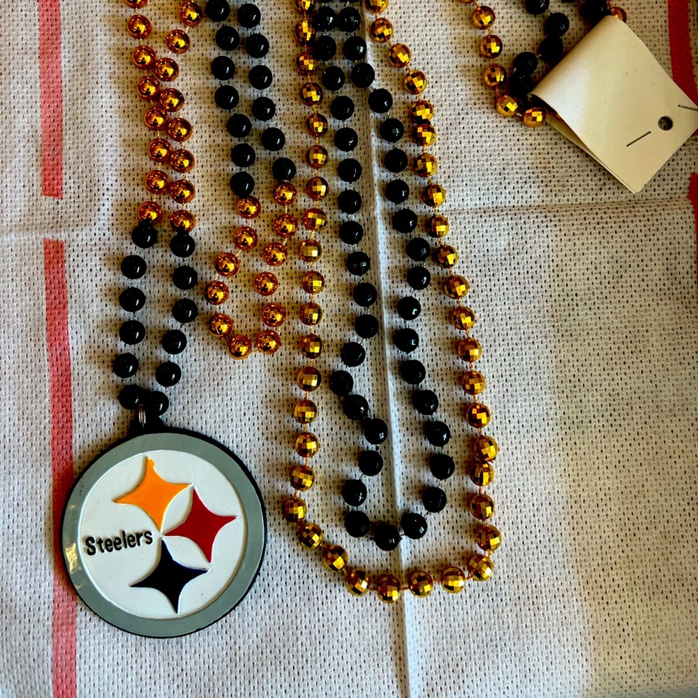 Pittsburgh Steelers Team Logo Mardi Gras Style Beads 24".& two additional beads